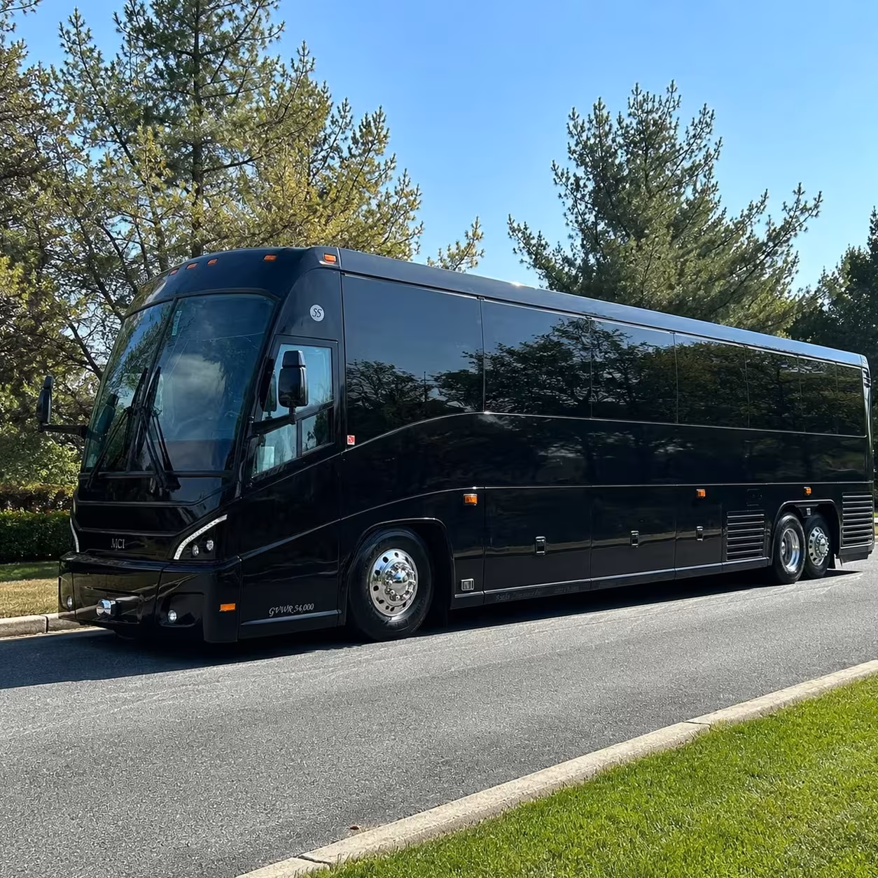corporate event shuttle buses in sandy springs for team offsites